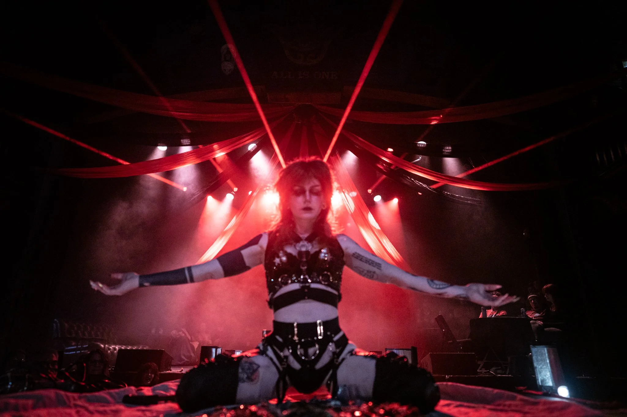 2026-Jan-NoRingCircus-Show (179 of 277).jpg