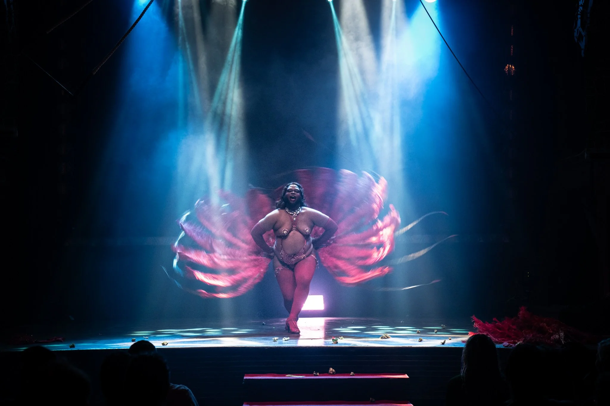 2025-Dec-FreakShowPeepShow (134 of 197).jpg