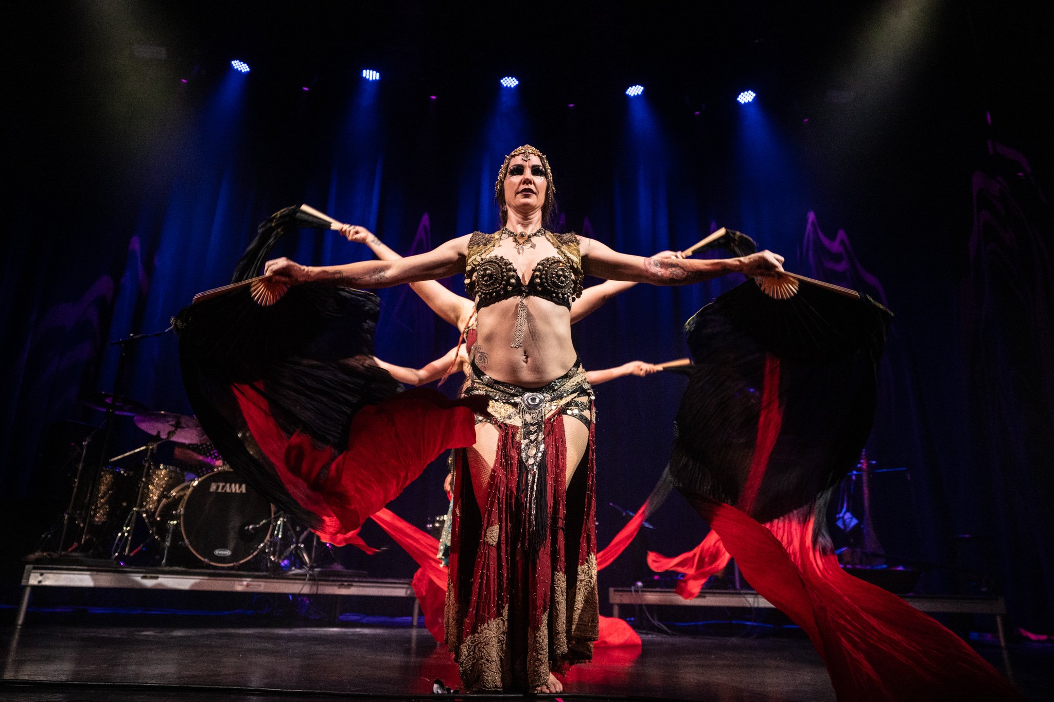 2025-Dec-BeatsAntique (123 of 136).jpg