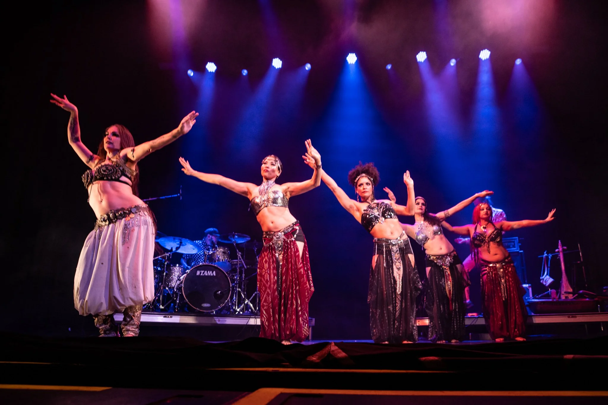 2025-Dec-BeatsAntique (78 of 136).jpg