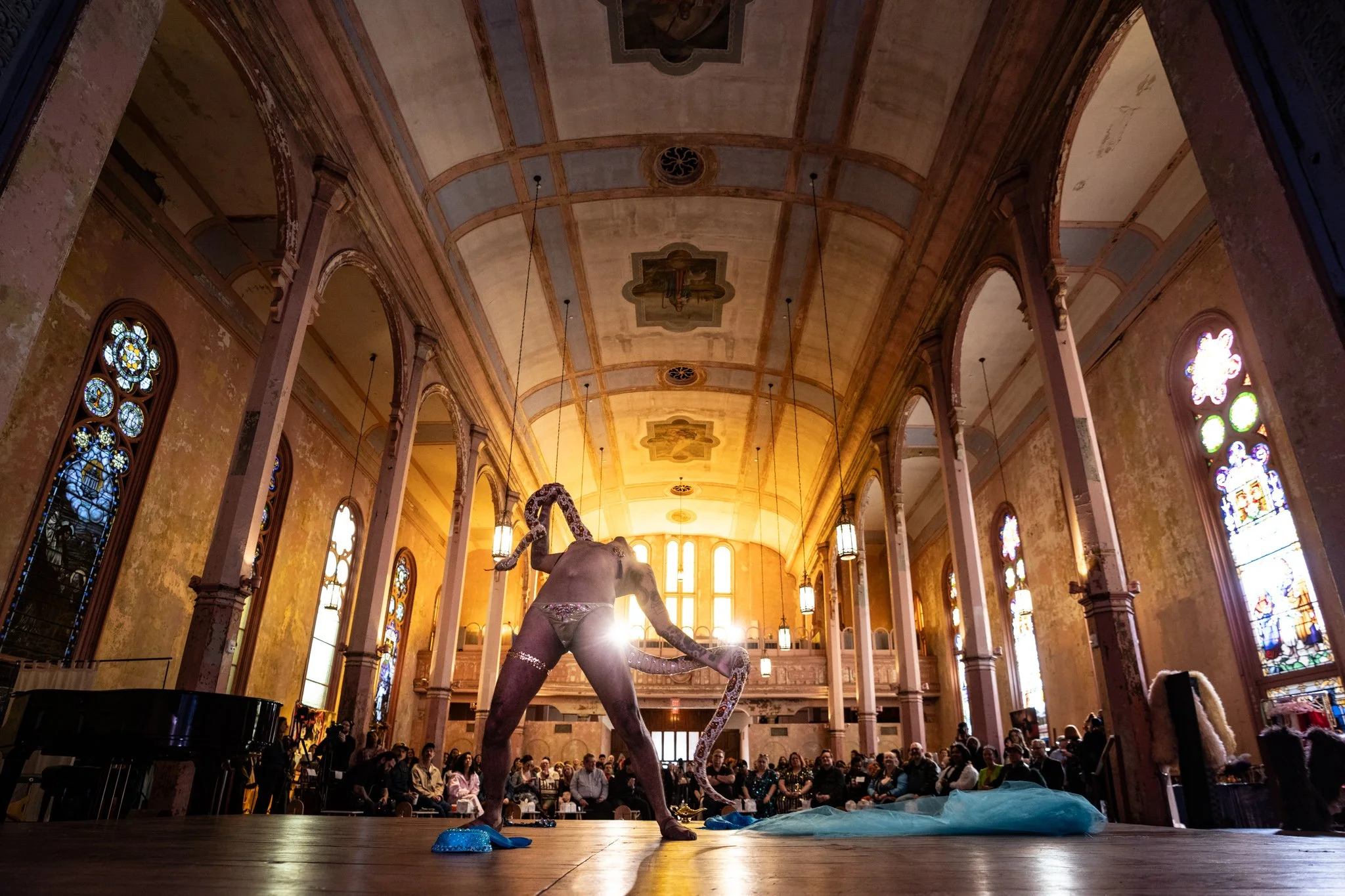 2026-Teaser-QueensTea-DarlingToby (13 of 17).jpg