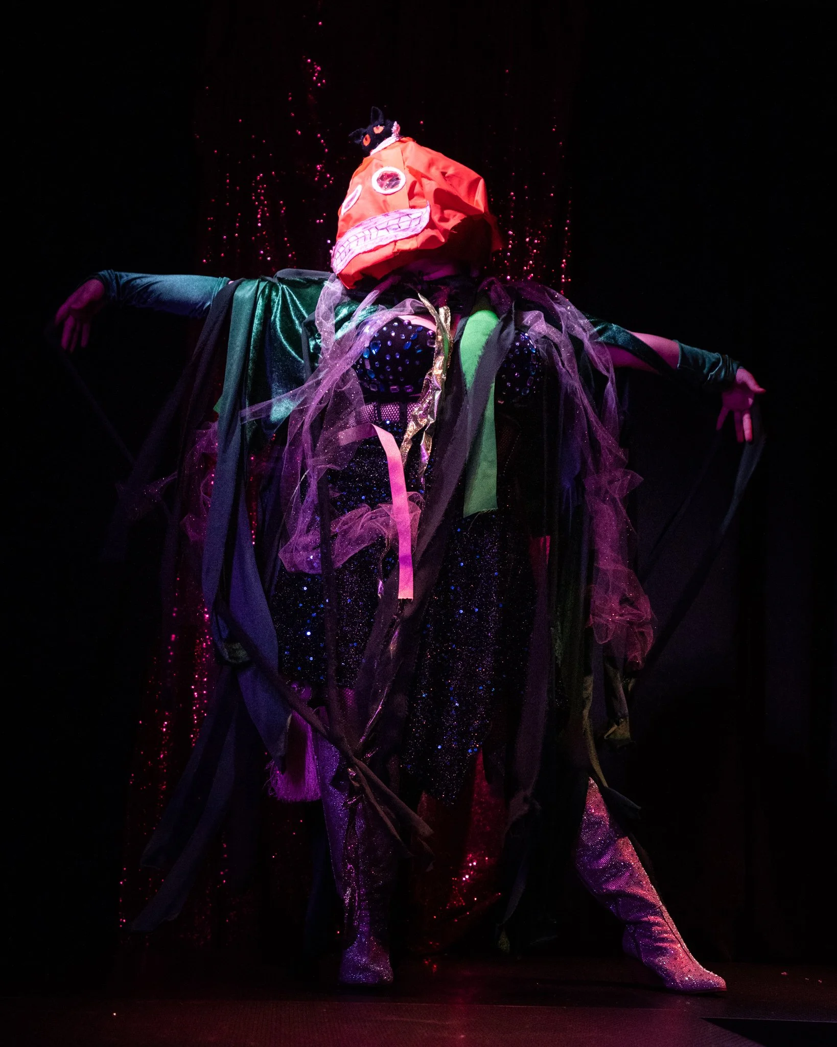 2025-Summer-SchoolOfBurlesque-Show2 (65 of 228).jpg