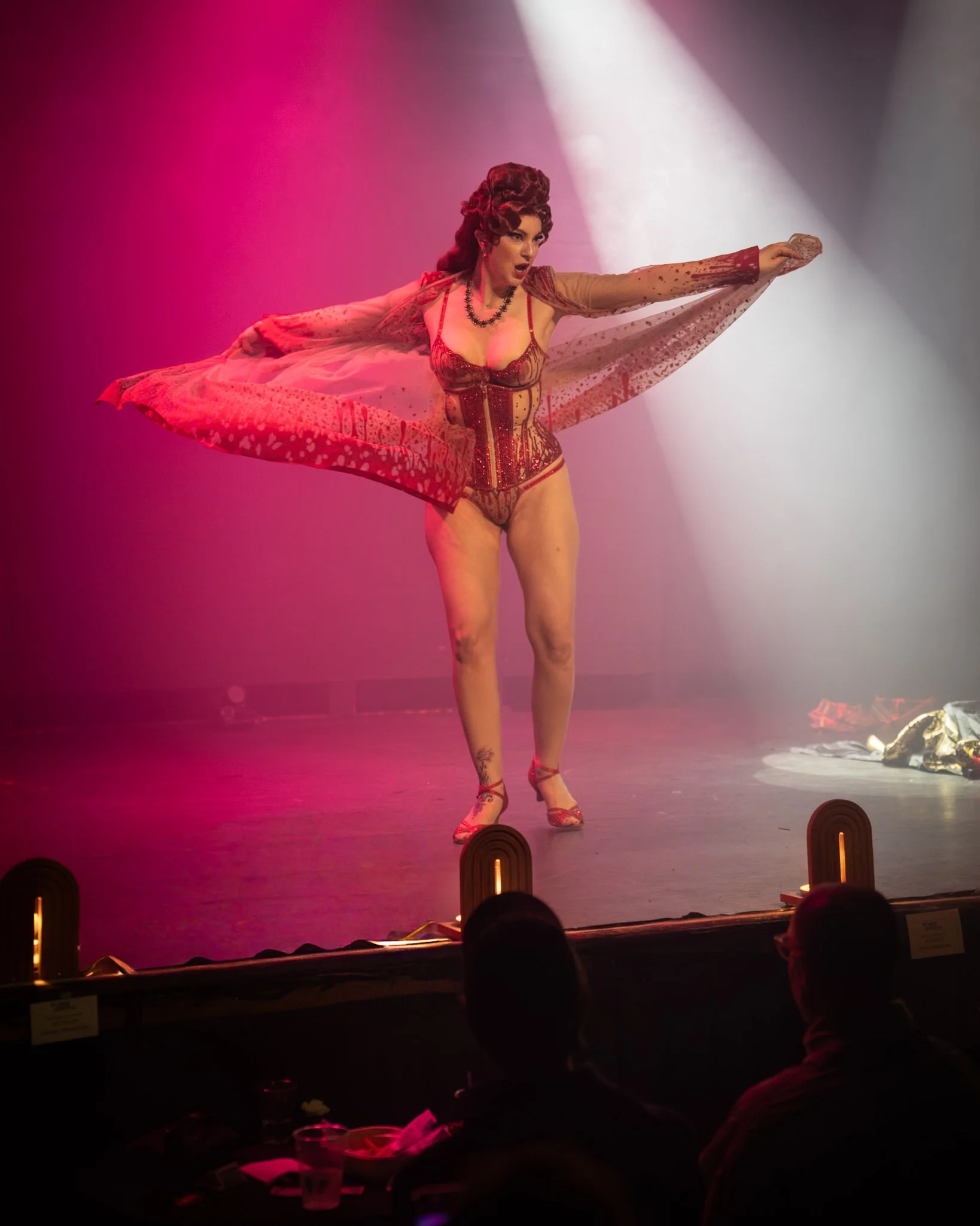 2026-Teaser-Spooky-EdieEdison (8 of 28).jpg