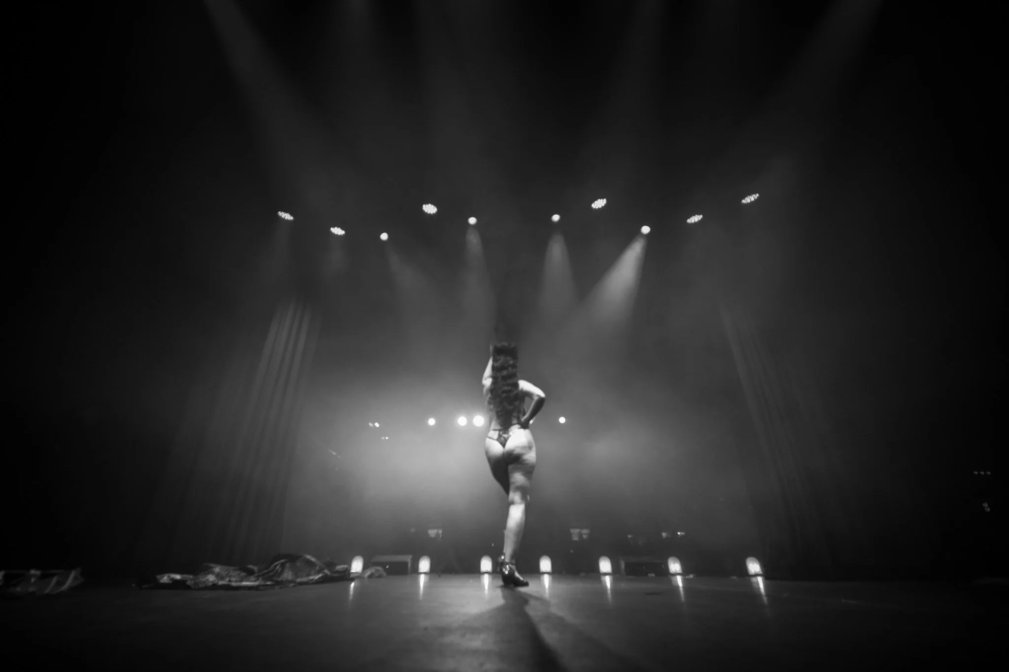 2026-Teaser-Spooky-EdieEdison (28 of 28).jpg