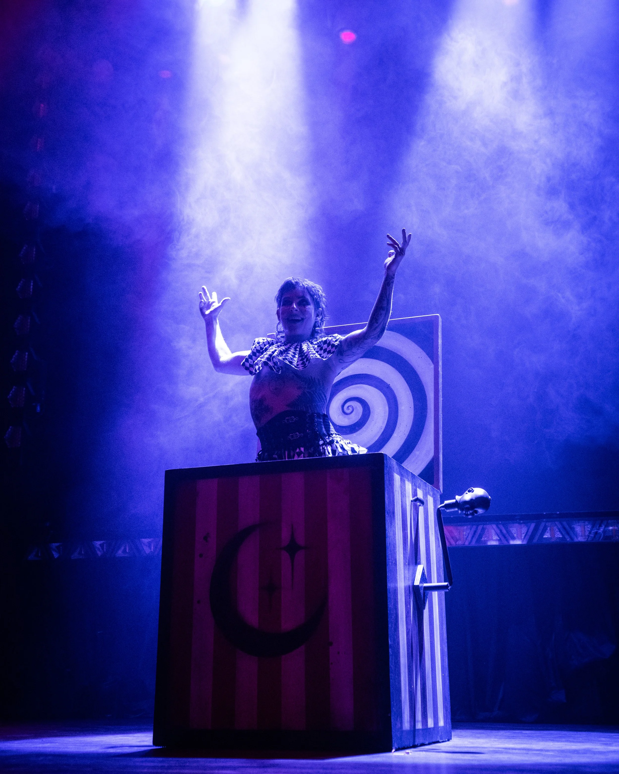 2026-Aug-FreakshowPeepShow-ShowPart1 (36 of 47).jpg