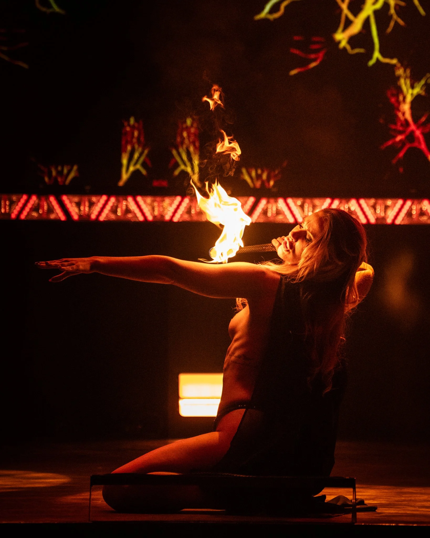 2025-Dec-FreakShowPeepShow (80 of 197).jpg