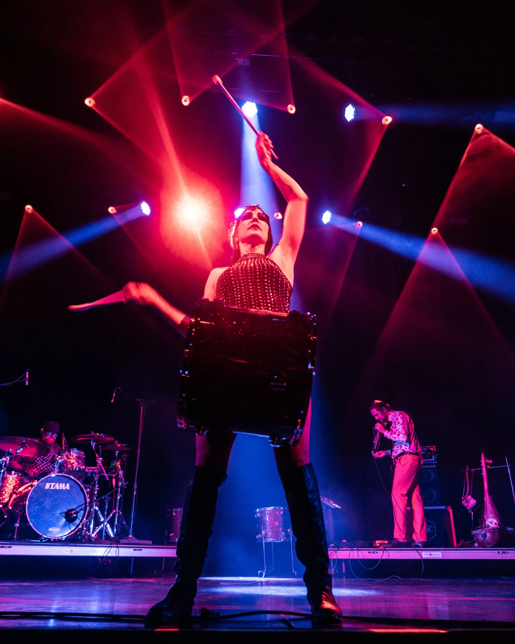 2025-Dec-BeatsAntique (105 of 136).jpg