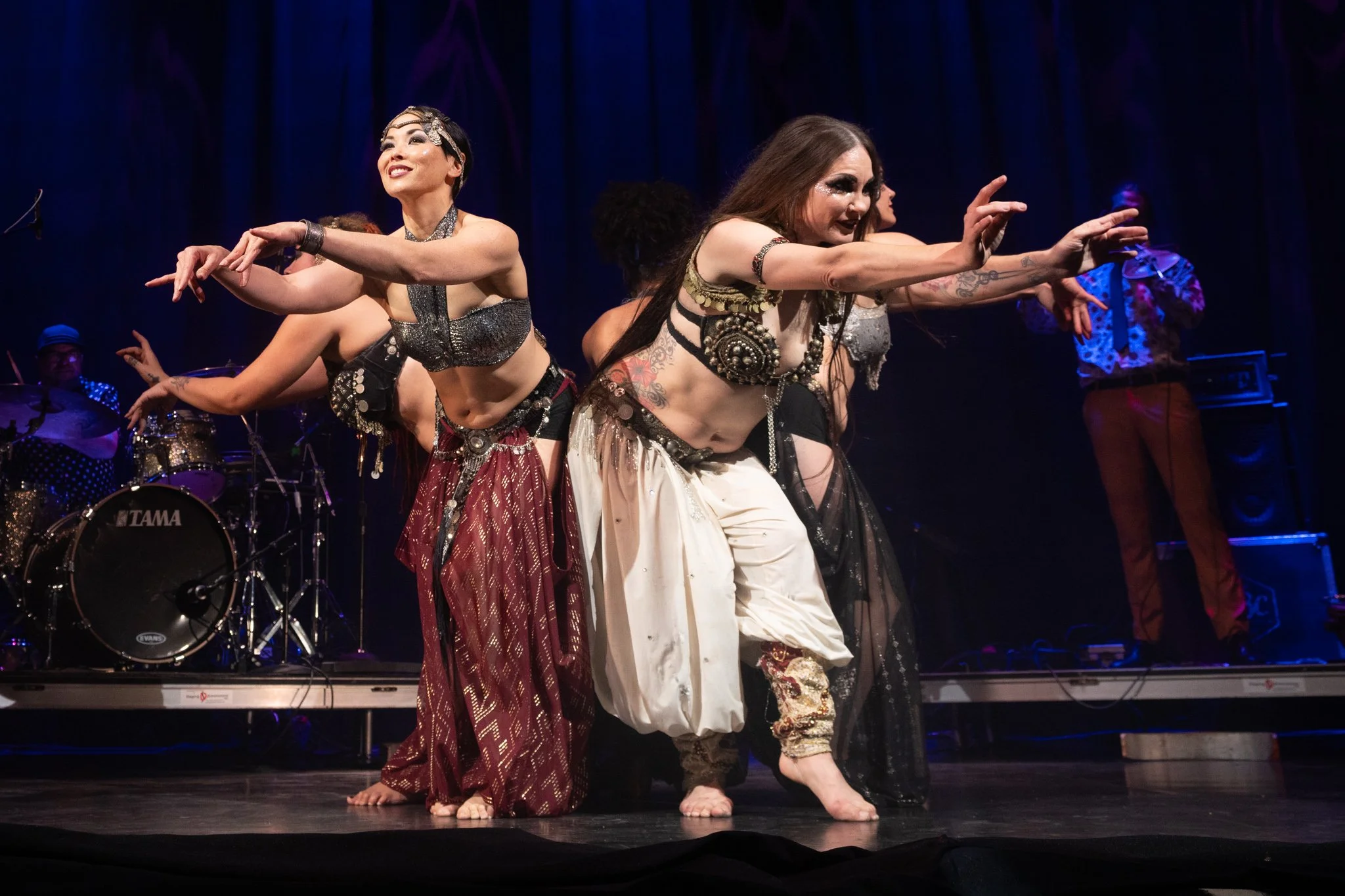 2025-Dec-BeatsAntique (80 of 136).jpg