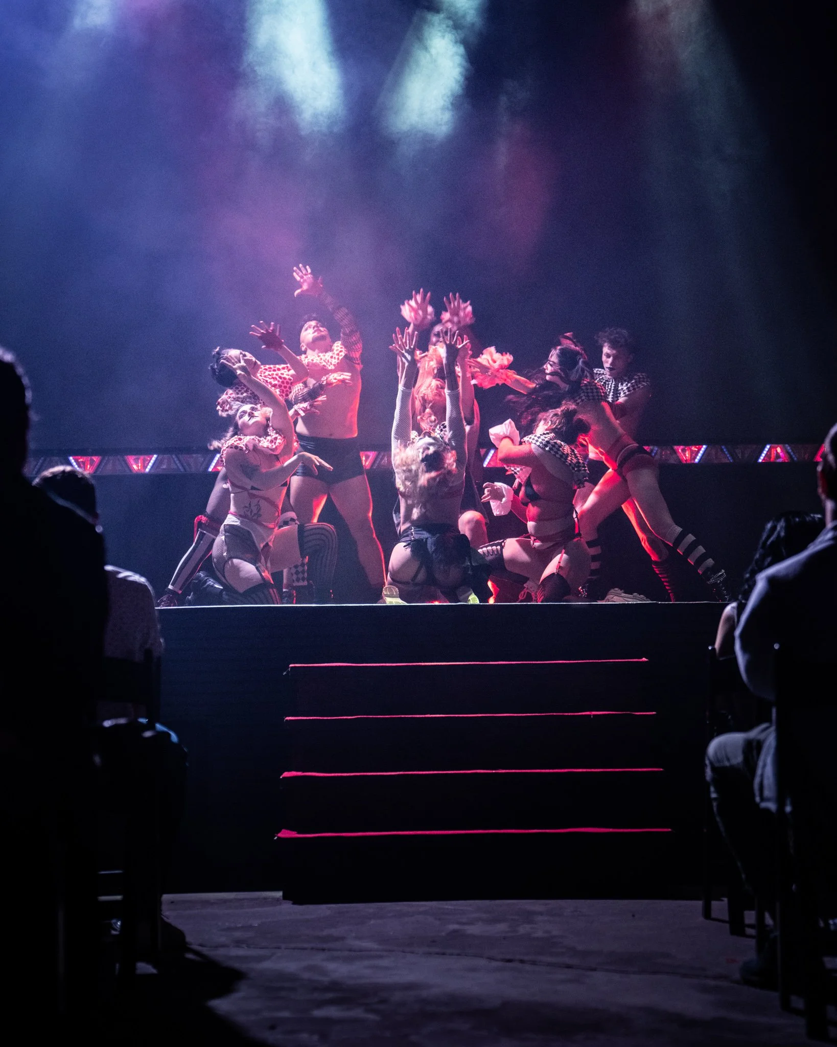 2025-Dec-FreakShowPeepShow (27 of 197).jpg