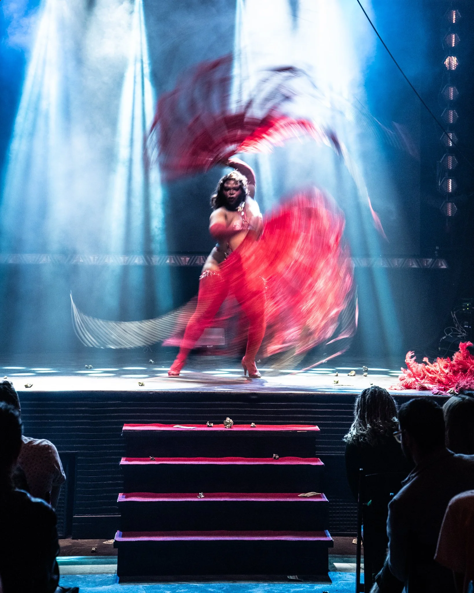 2025-Dec-FreakShowPeepShow (144 of 197).jpg