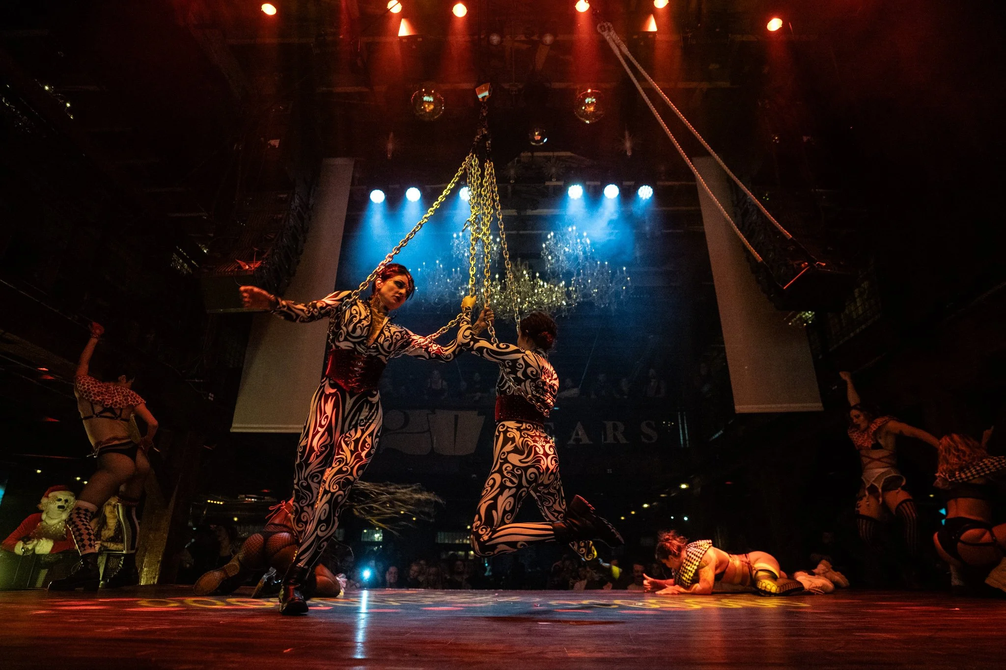 2025-Dec-FreakShowPeepShow (154 of 197).jpg