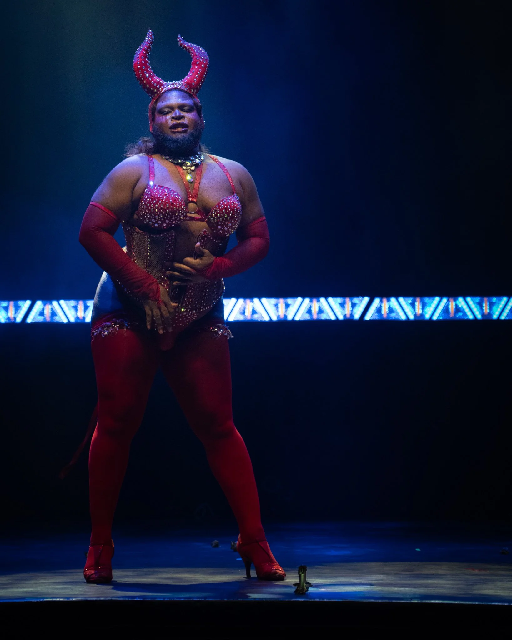 2025-Dec-FreakShowPeepShow (113 of 197).jpg