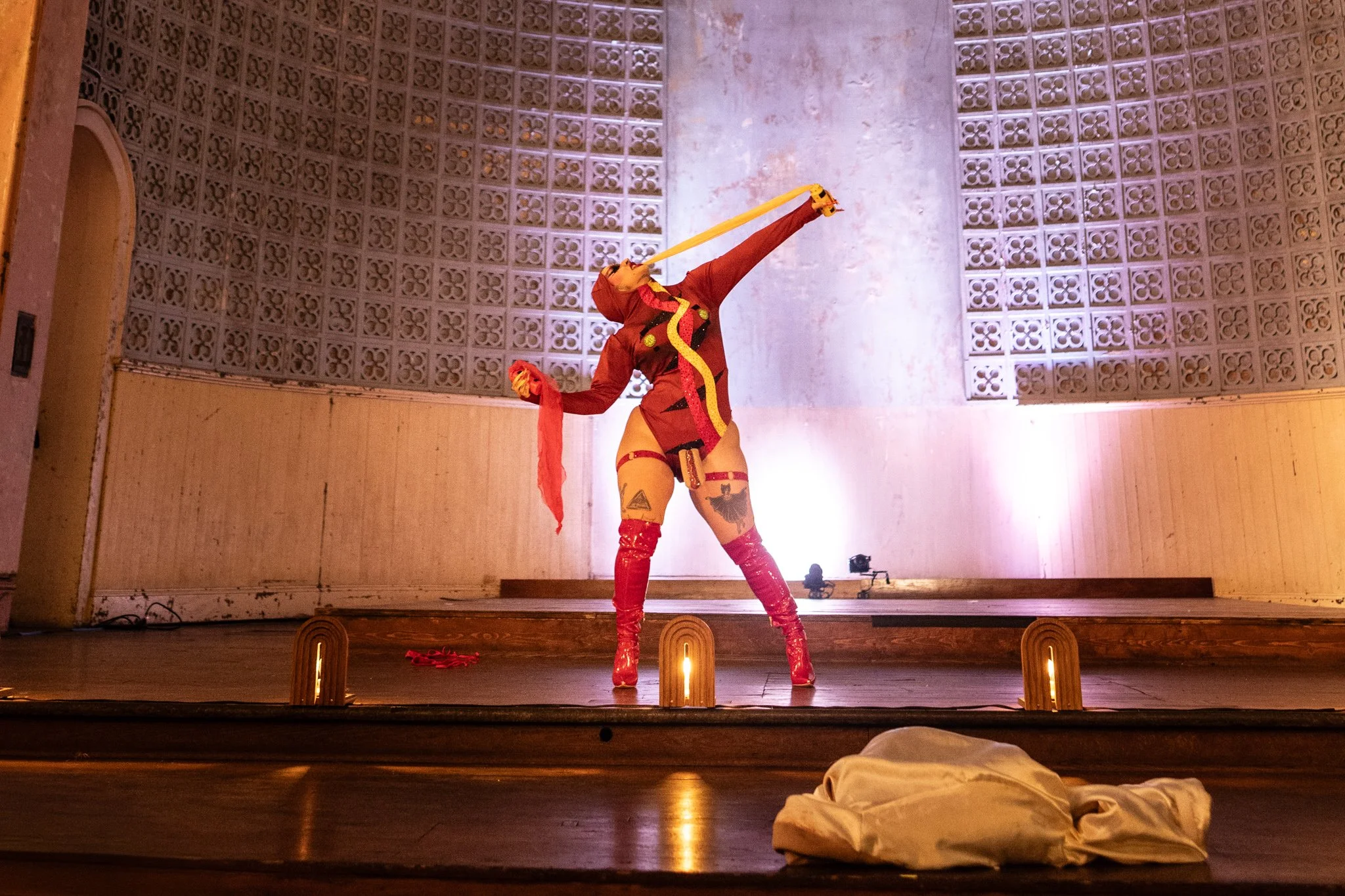 2026-Teaser-QueensTea-GreasePaintTheClown (13 of 16).jpg