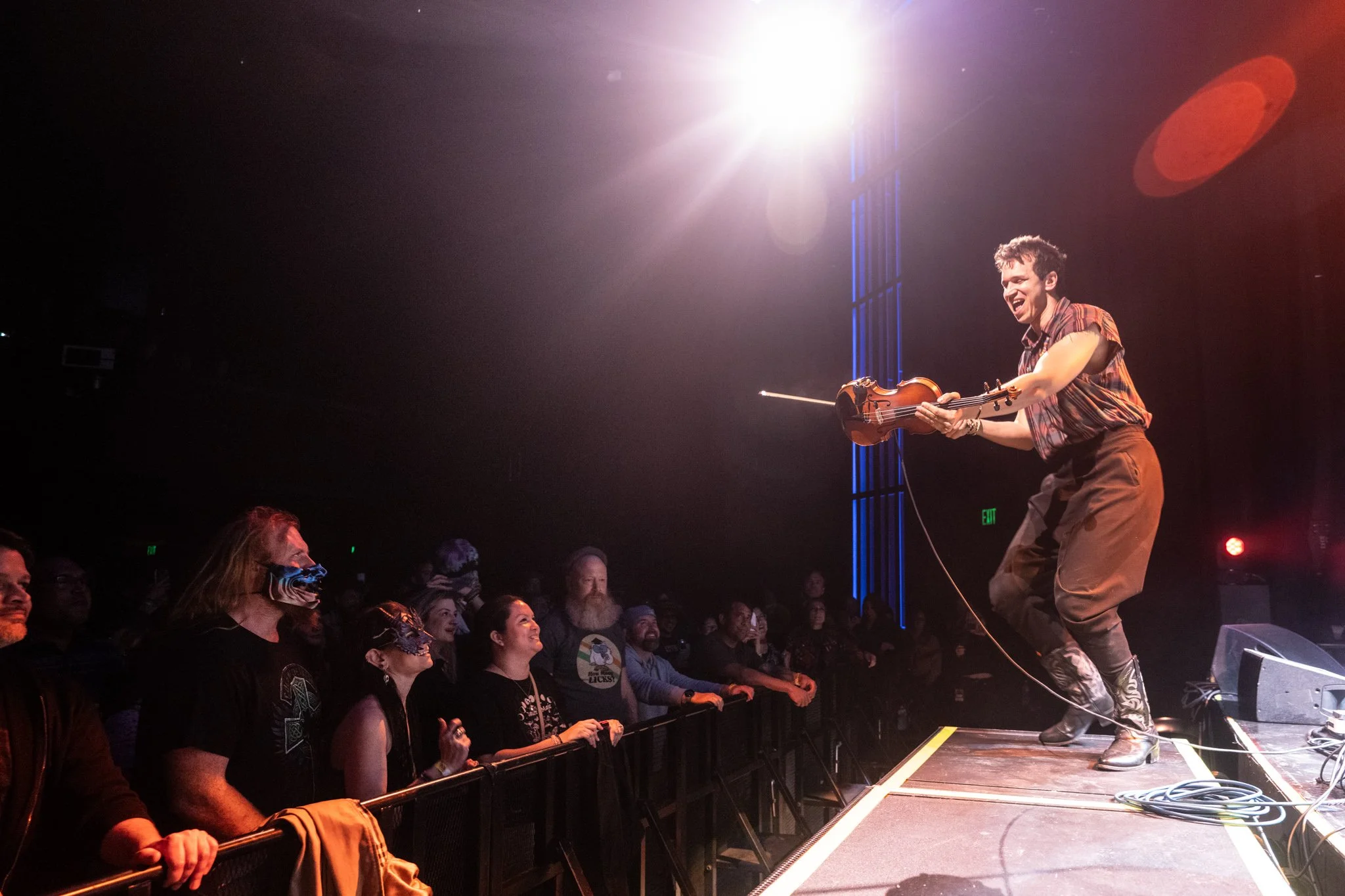 2025-Dec-BeatsAntique (20 of 136).jpg