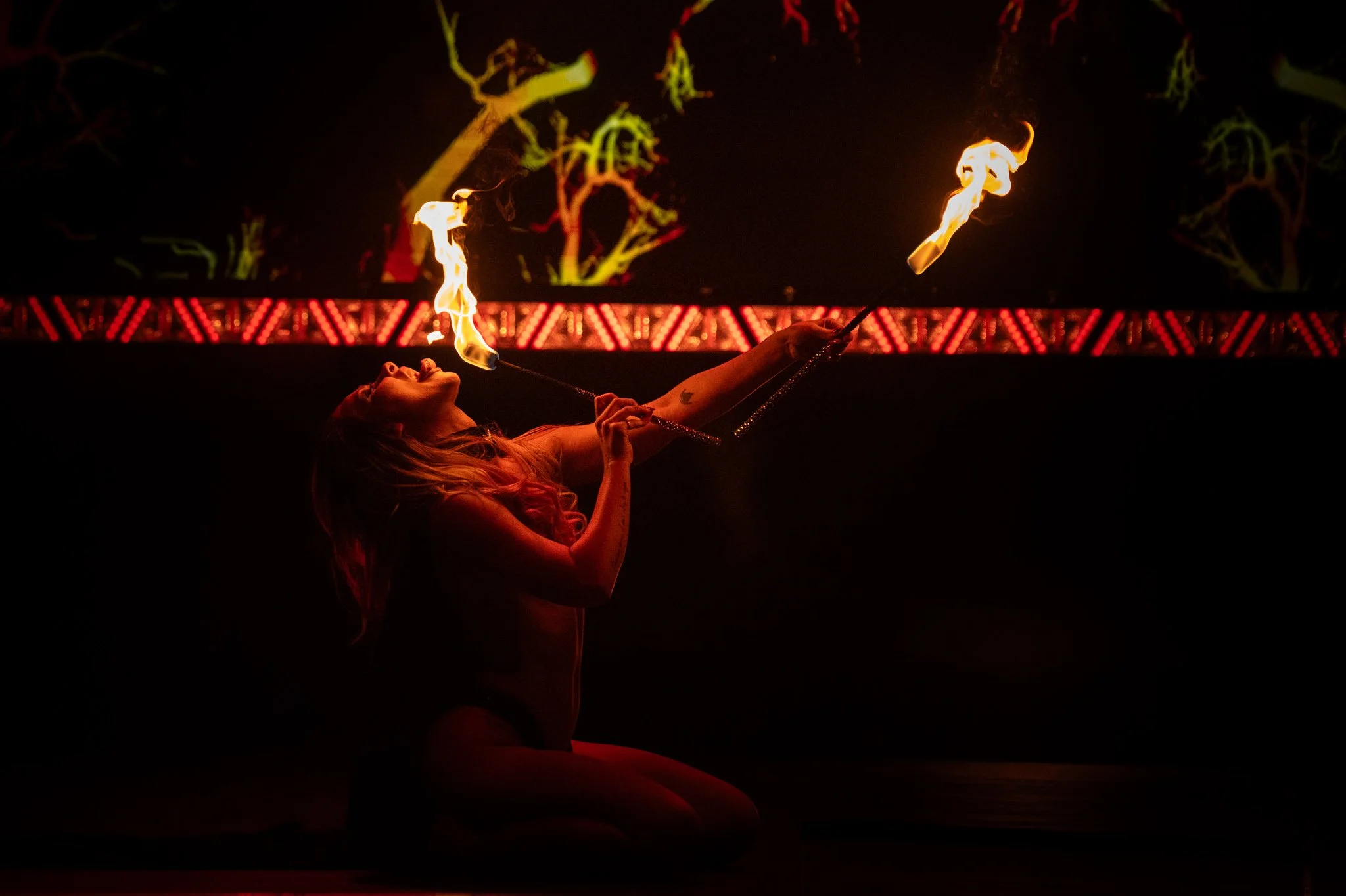 2025-Dec-FreakShowPeepShow (83 of 197).jpg