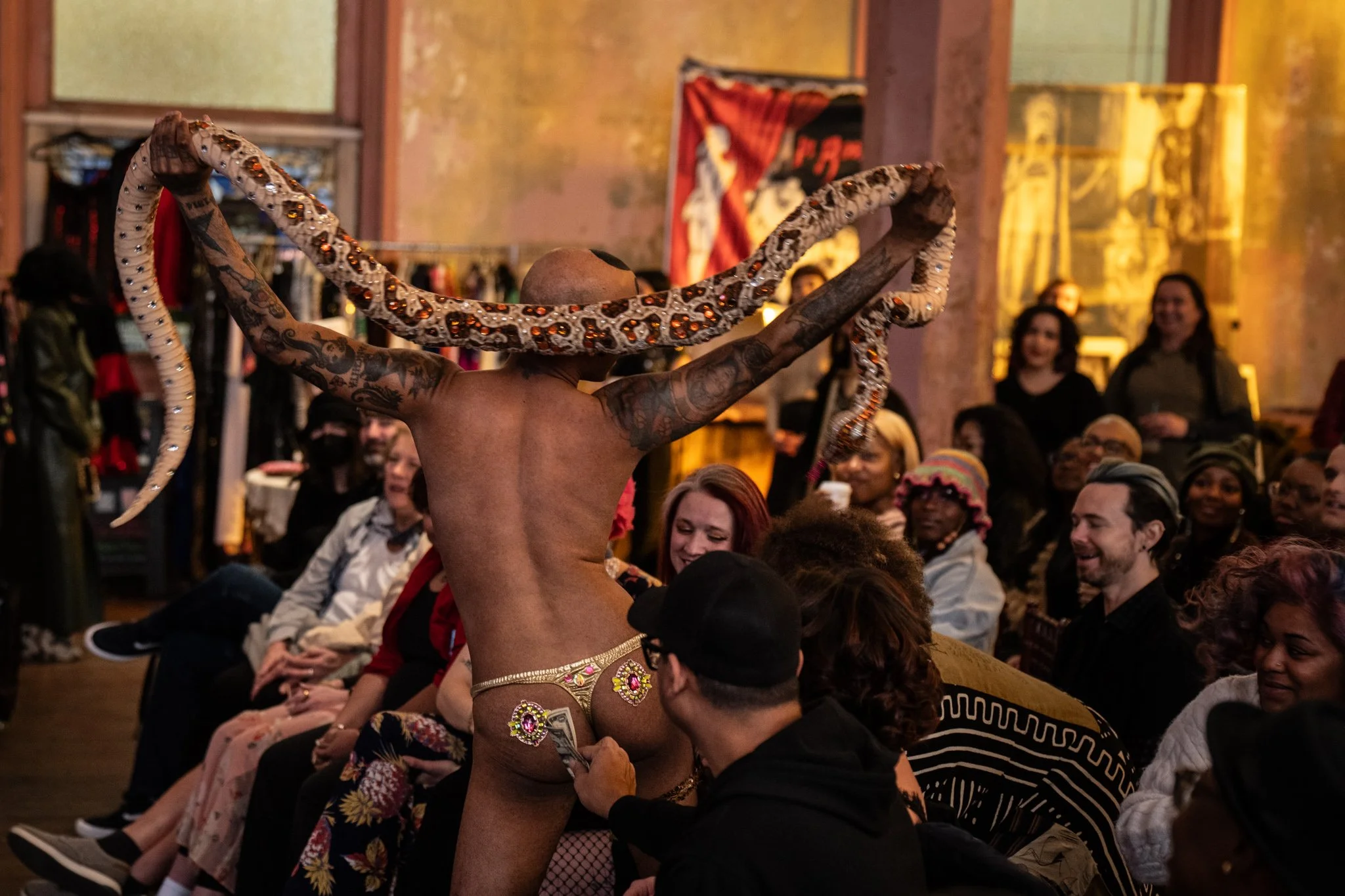 2026-Teaser-QueensTea-DarlingToby (11 of 17).jpg