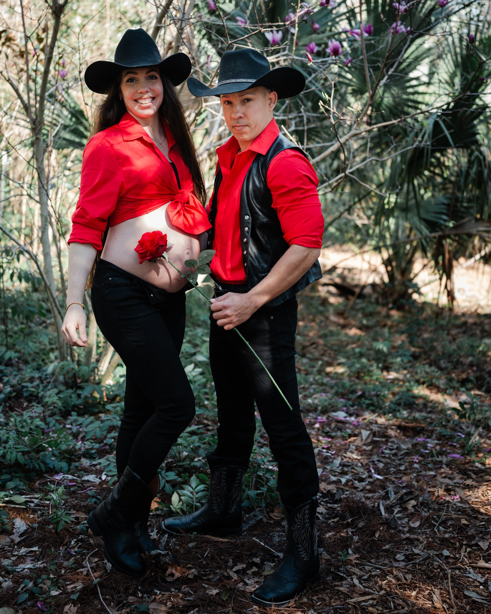 2026-LadyBeast-MaturnityShoot (9 of 12).jpg