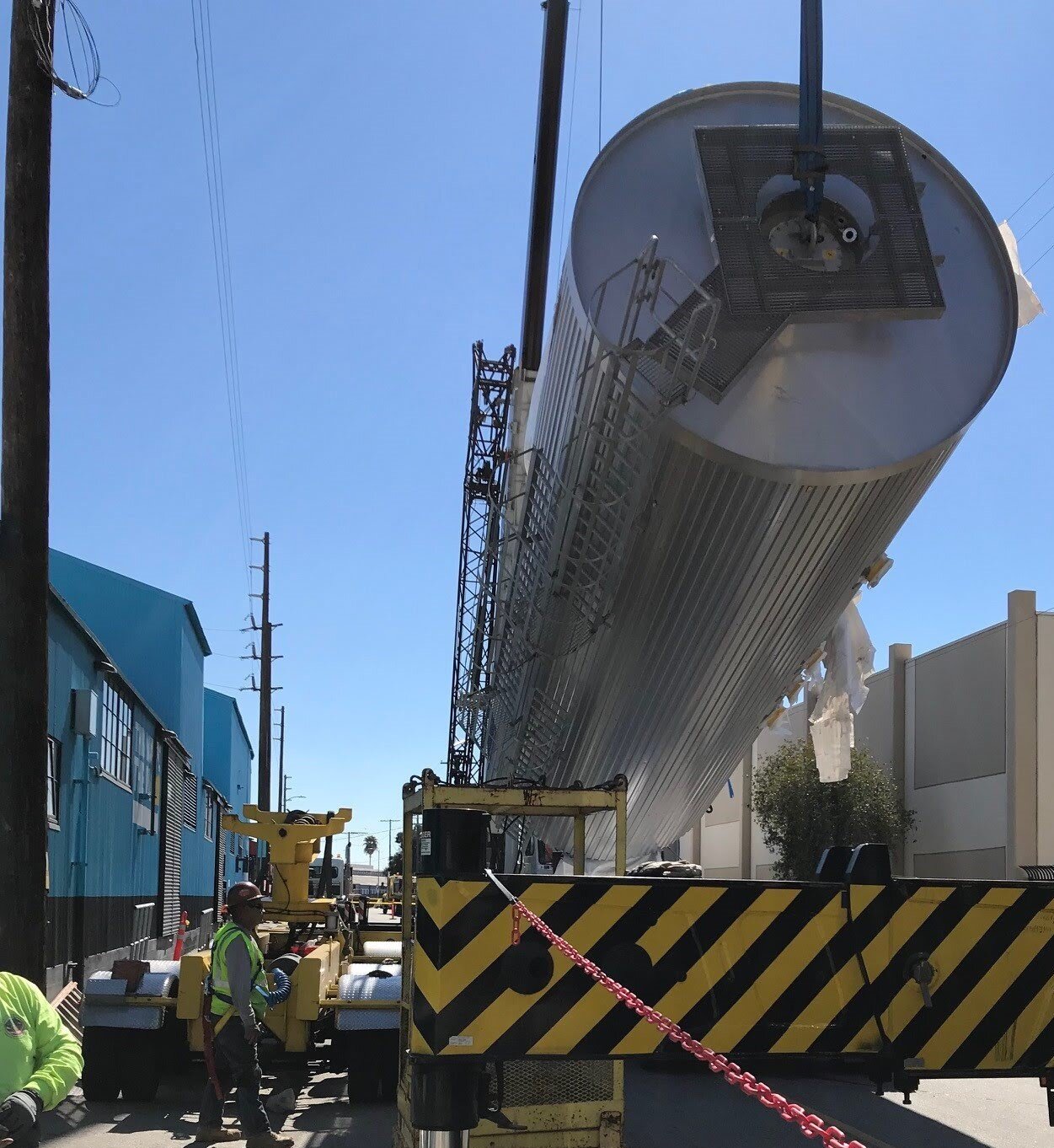 Copy of Front shot of lifting tank.jpg