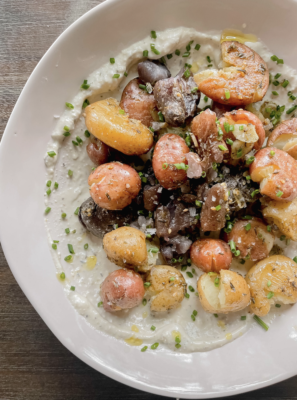 One Pot Garlicy Smashed Potatoes