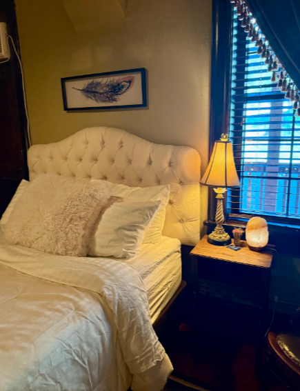 Main Level Bedroom 1 at Flat Iron Inn, Hot Springs SD.