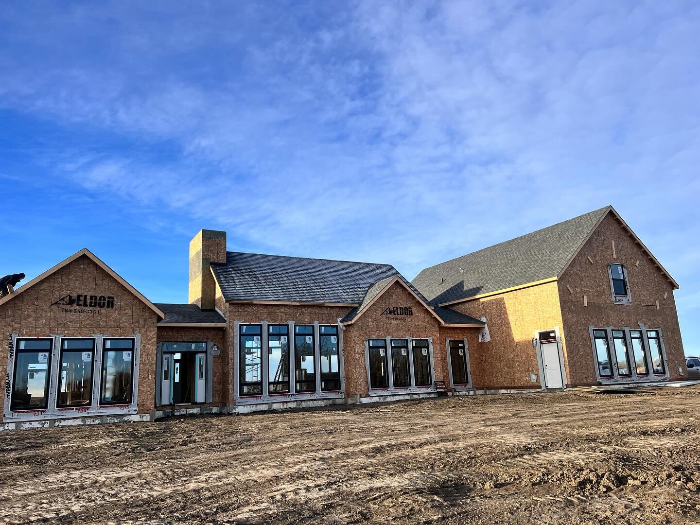 These windows though 😍 
.
.
.
.
.
.
.
.
#blackrockhomes #custombuild #custombuilder #interiordesign #countryestates #details #homesweethome #acreageliving  #designbuild #customhome #designlife #grandeprairie #instabuild #grandeprairierealestate #bui