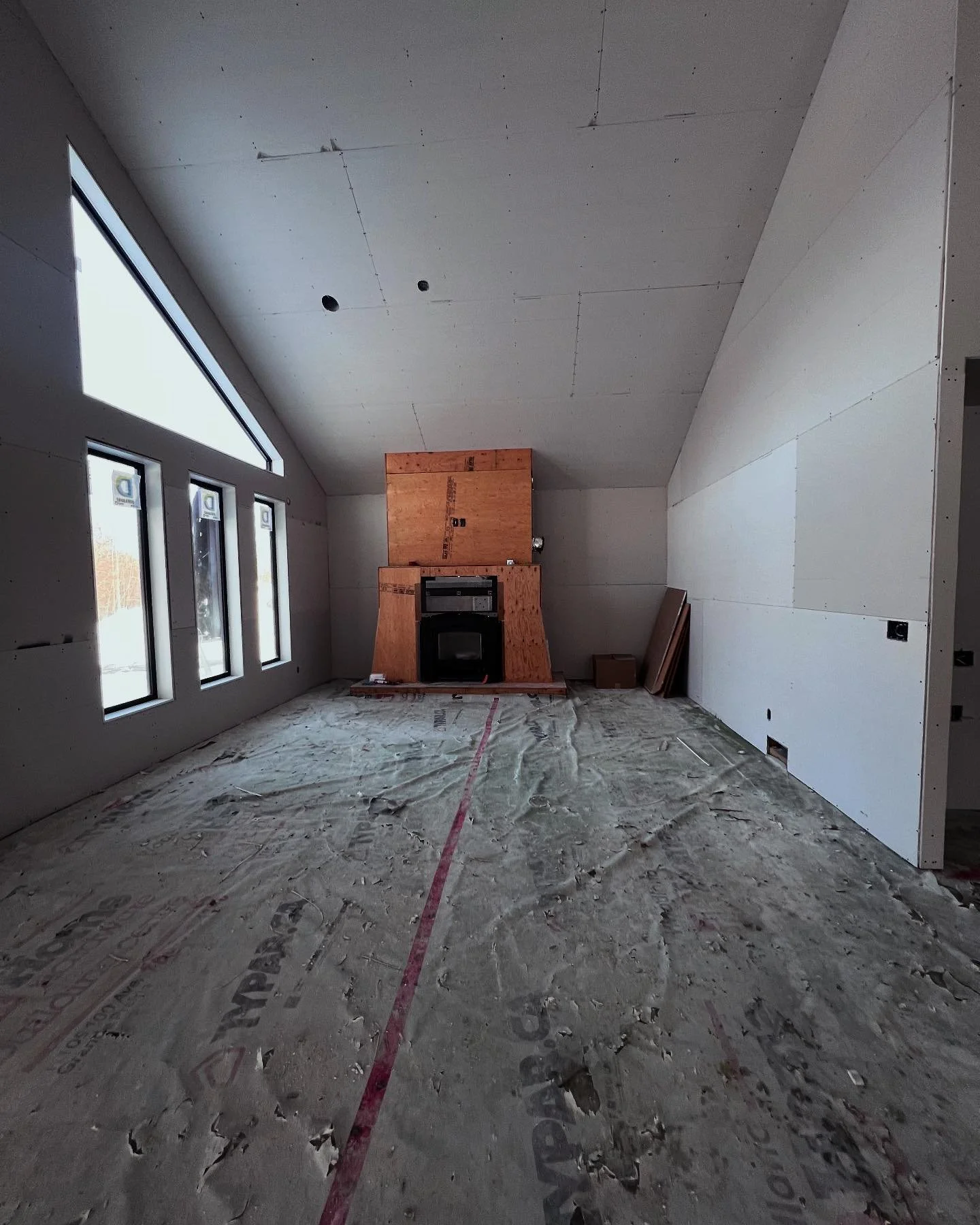 The interior is coming along in the custom barndominium 🏠. 
Will be all ready for paint in the new year. 
.
.
.
.
.
.
.
.
#blackrockhomes #custombuild #custombuilder #barndominium #interiordesign #countryestates #details #homesweethome #acreagelivin