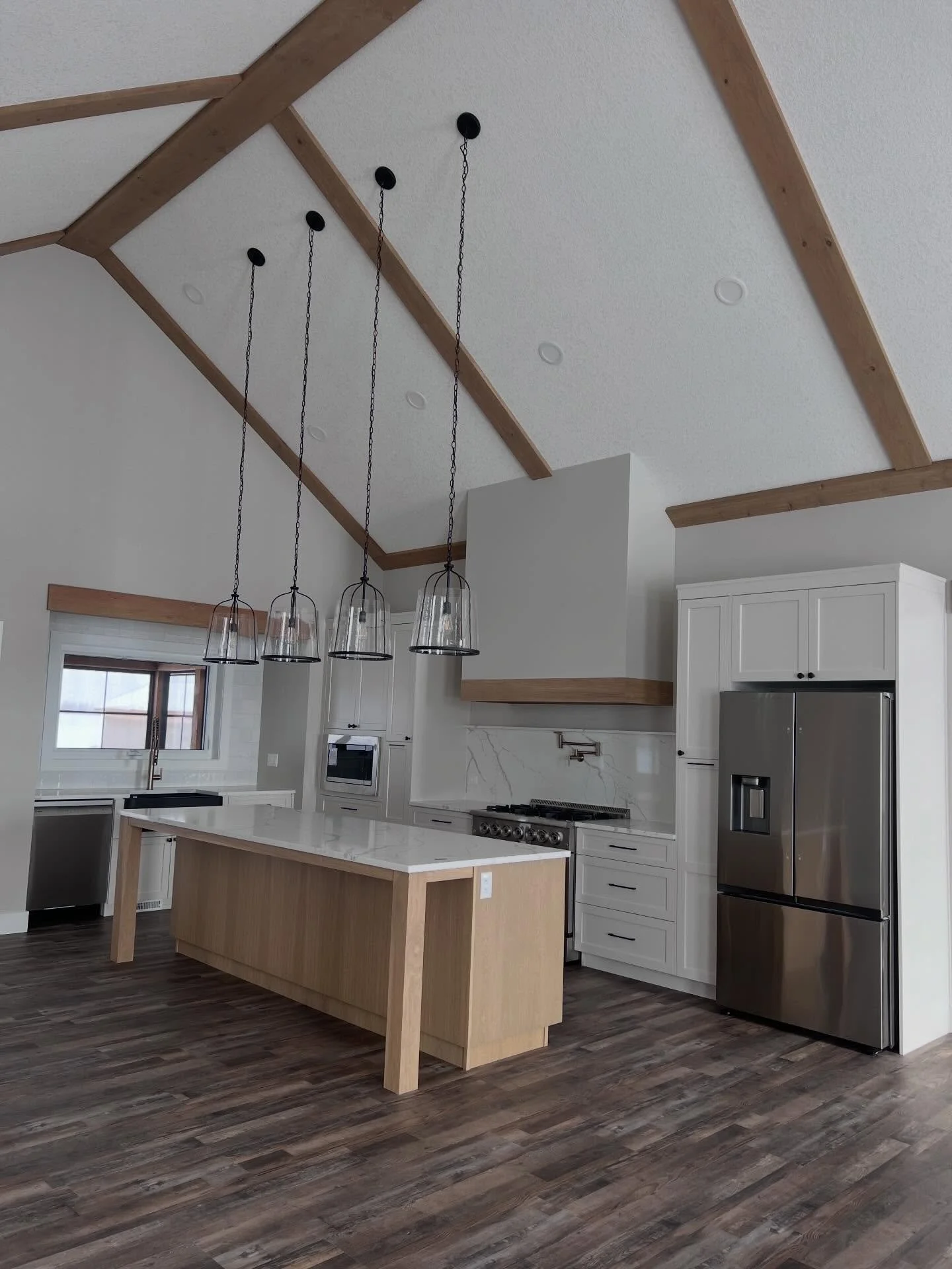 It is possession day!! We are very excited for this family! Thank you for trusting us with your project. 

Thank you to all our wonderful trades that worked with us on this project! 🏡 

#customhomebuilder #grandeprairiecustomhomes #customkitchen #ac