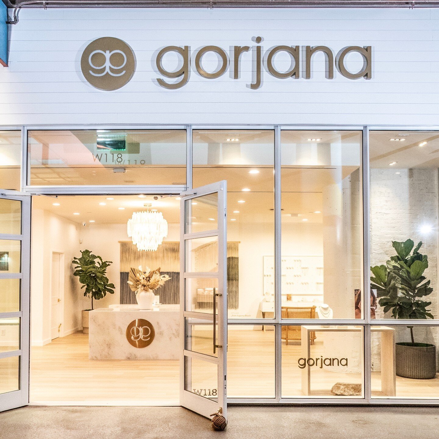 Have you visited @gorjana newest location at @poncecitymarket?  Shop their latest fall collection.