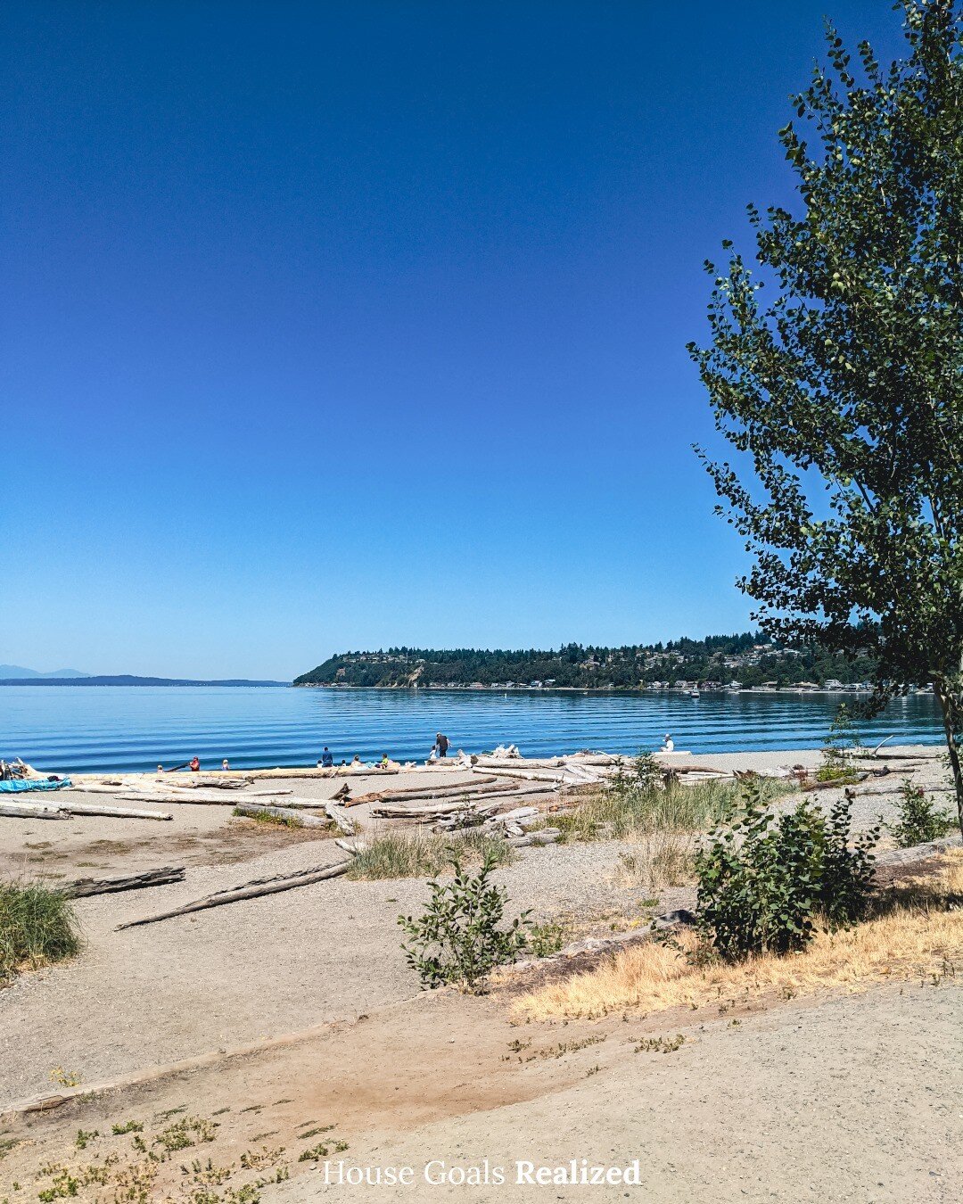 We hope you all had a great weekend and are enjoying all of this sunshine! Today's schedule had the team in Burien and we just had to share the view at Seahurst Park. Have a great start to your week!