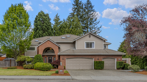 Exceptional Four Bedroom Home w/ Elevator  in Bothell