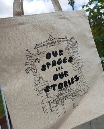 Hunter &amp; the Scholar Totes!