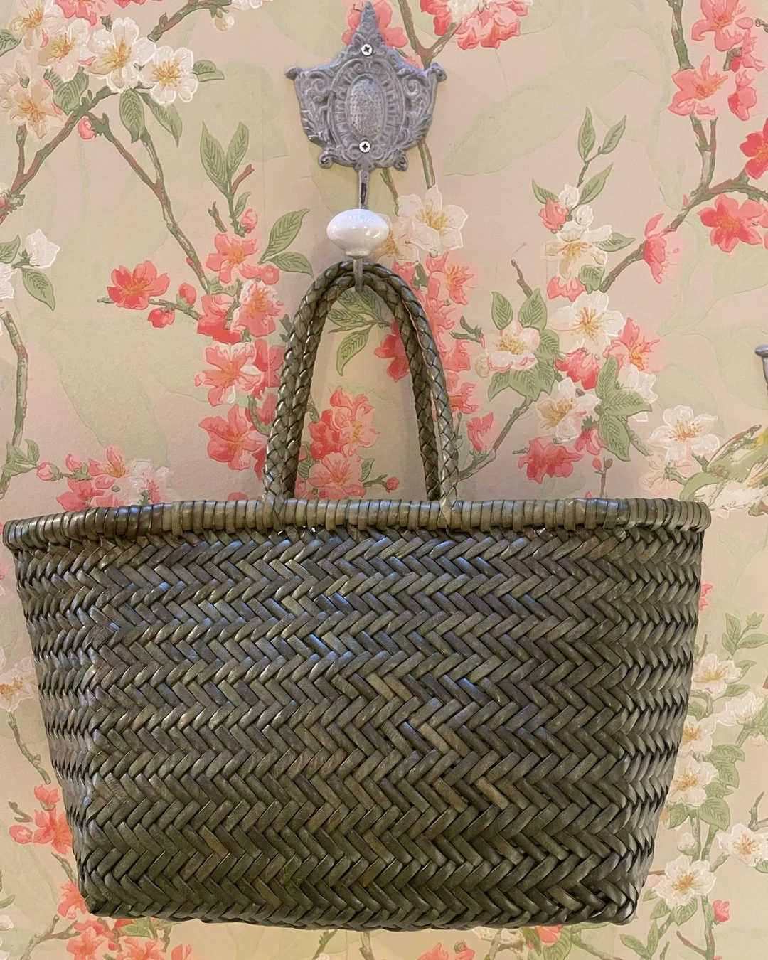 Bamboo Triple Jump Small Kaki, 376€