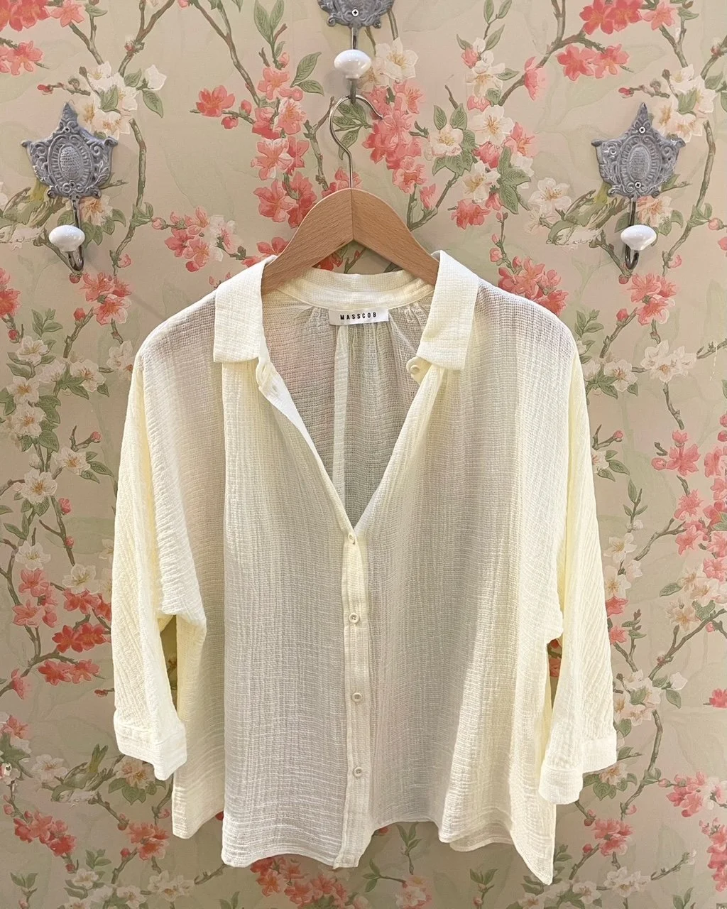 La blouse Sagra Citrus en voile de coton, 327€