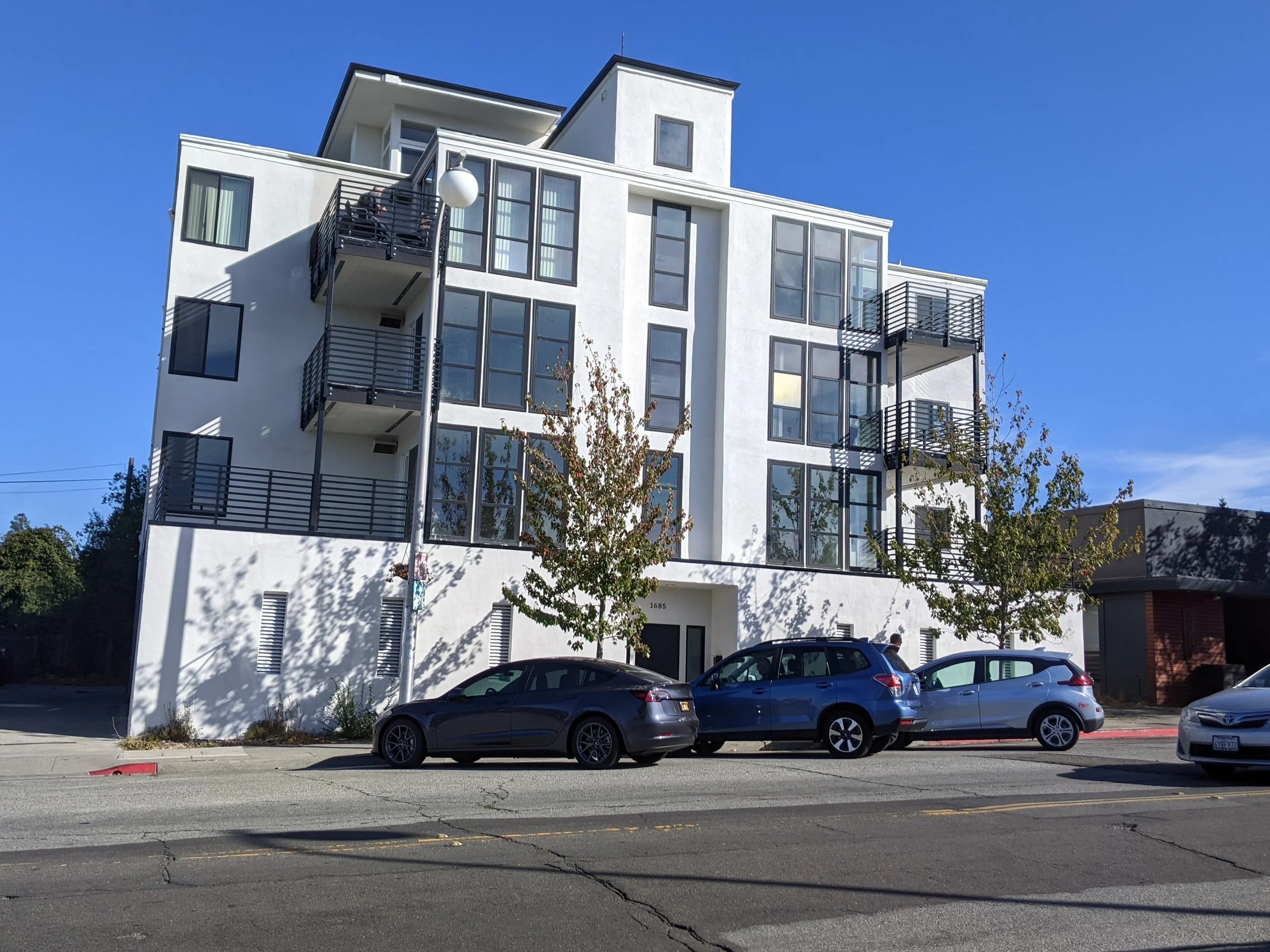 Solano Ave