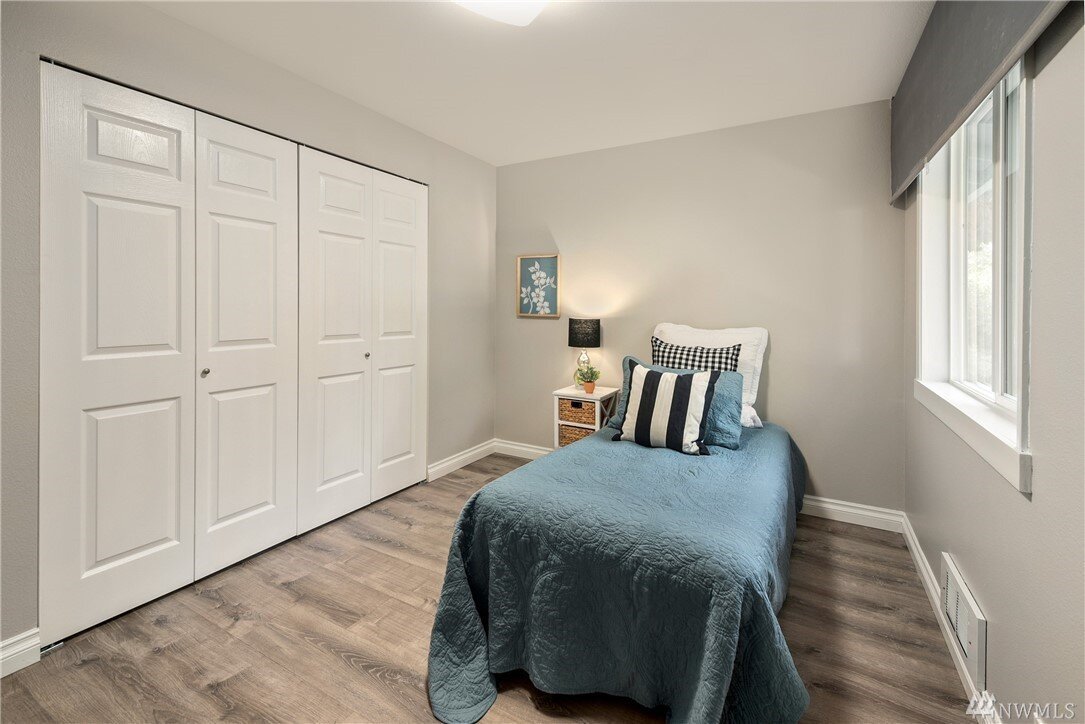 Canyon Park Condominium in Bothell 6.jpg