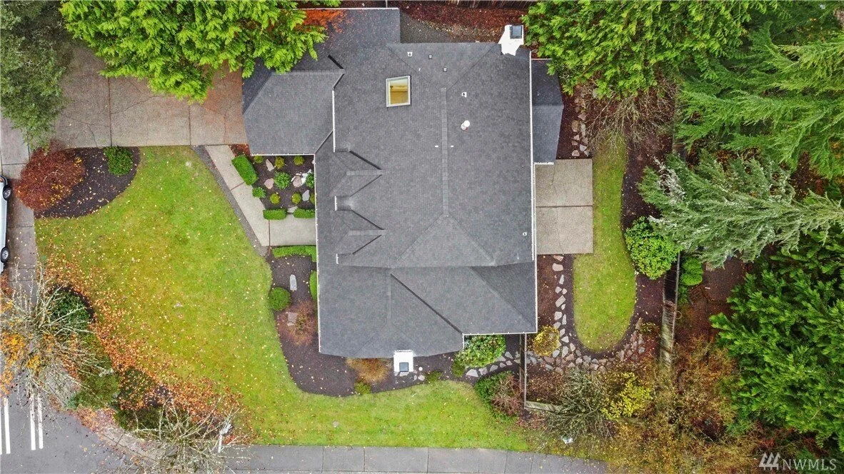 Timberline Home for Sale in Sammamish Sahalee — Trellis Group