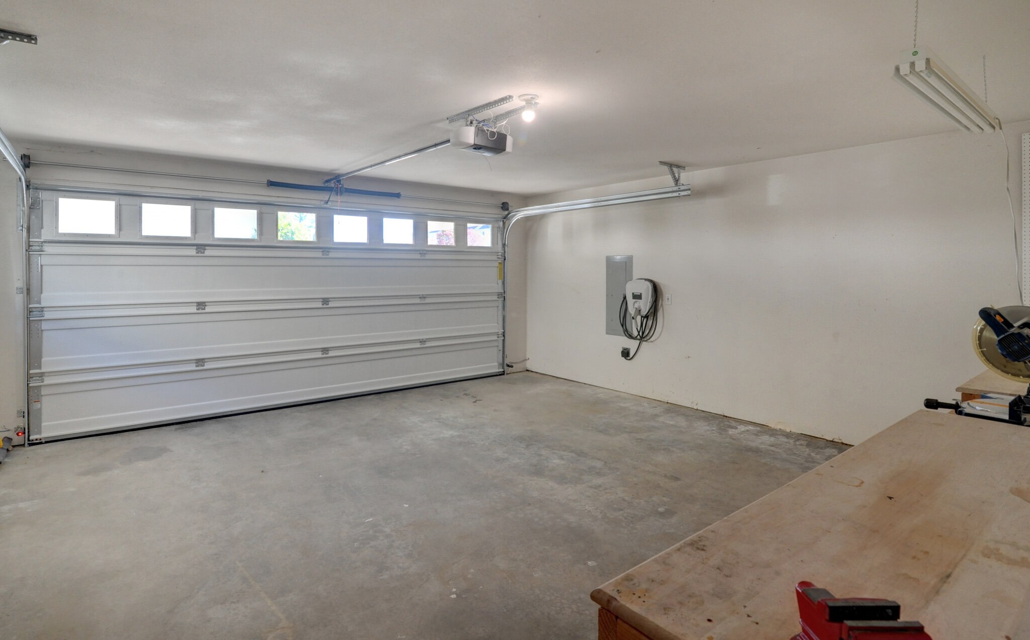 Garage 2.jpg