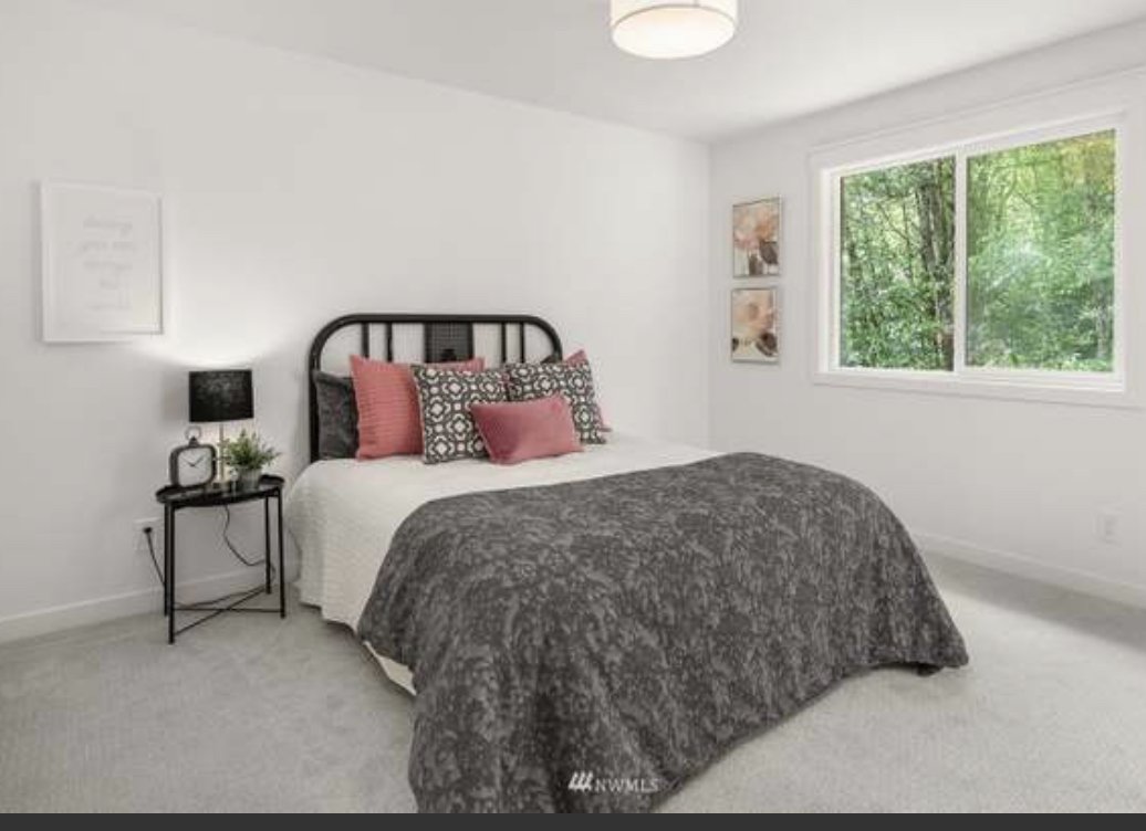 {Q029} Youth Queen -  Dark Grey, Pink + Cream