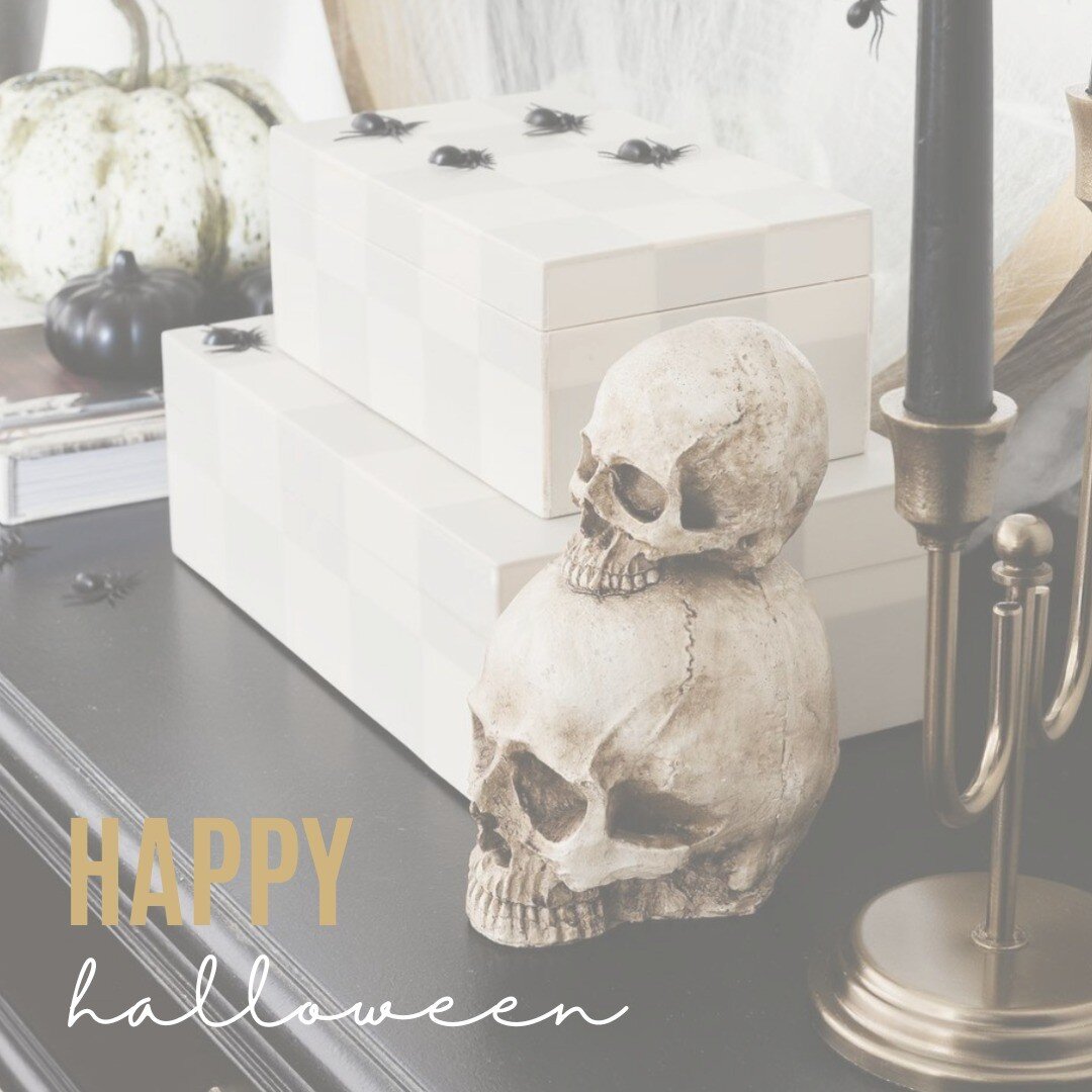Wishing you and yours a perfectly spooky good Halloween!

#halloween #happyhalloween