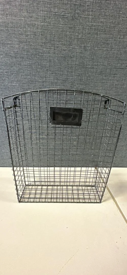 DB98BCAB-1A8F-4E5F-A06F-779DABA007CB