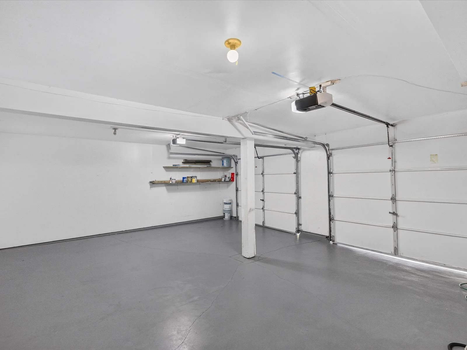garage.jpg