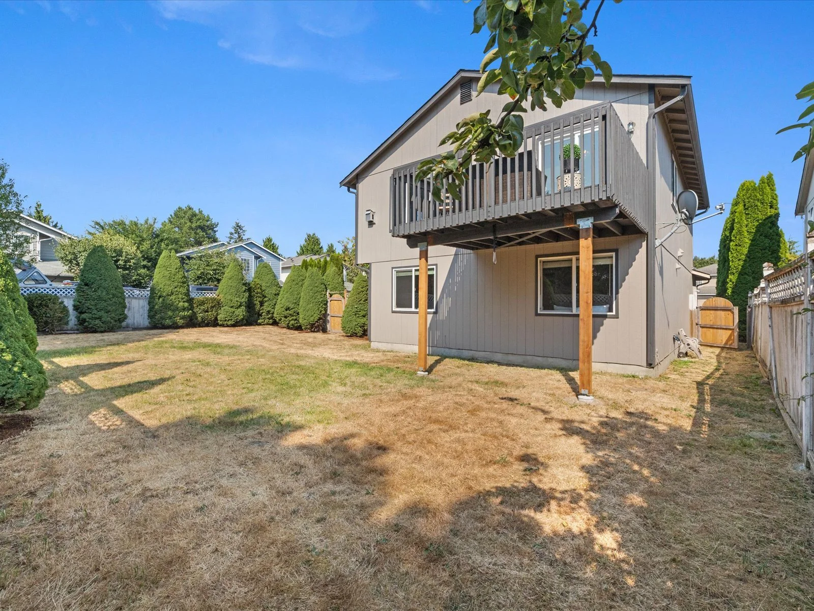 Rear Yard-3.jpg