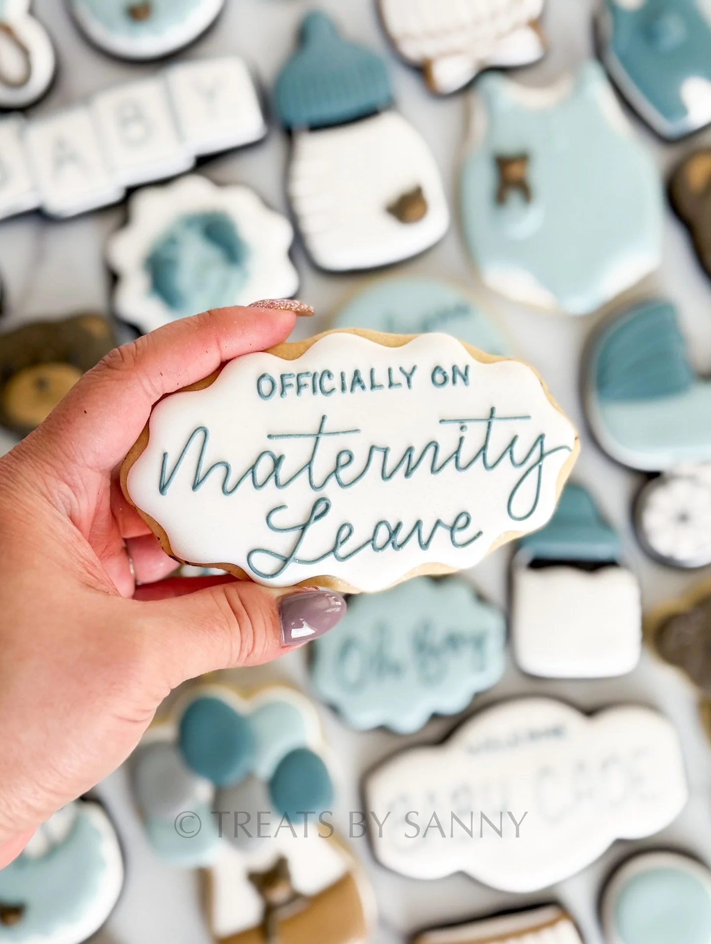 Cookies are taking a back seat for the next couple months 🥰🍼 swipe for a cute baby cookie pic 
I’ll be in and out of social media for the next couple months but I’ll be back to taking pre-orders for Christmas! Custom orders will resume