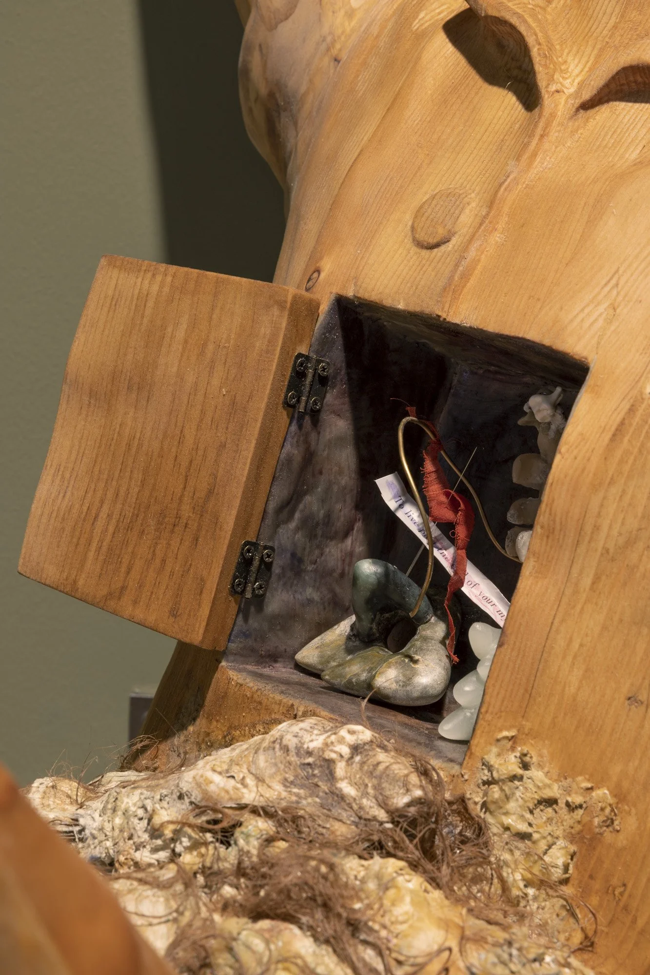  reliquary corpus (Thérèse Dreaming, 1938) , 2022, (detail)