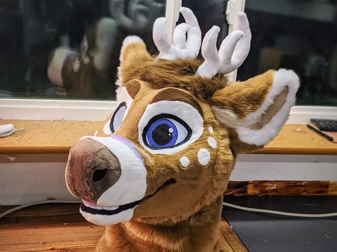 BLEAT! 🦌 Here comes Hath, the 2nd deer to join the Homebrewed Suits Family!

Edited wickerbeast headbase by @kawanii_the_manokit

#furryfandom #furry #fursuitmaker #fursuitmaking #furryphoto #fursuitmakers #fursuitpartial #fursuit #fursuitersofinsta