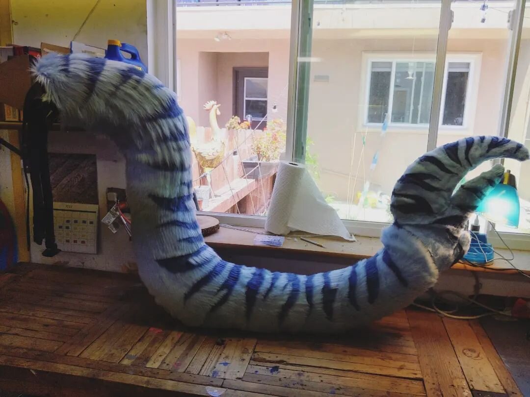 Without a doubt the LONGEST and most complex tail I've made to date, working on the head next 👀

#furryfandom #furry #fursuitmaker #fursuitmaking #furryphoto #fursuitmakers #fursuitpartial #fursuit #fursuitersofinstagram #fursuitfriday #furrypics #f