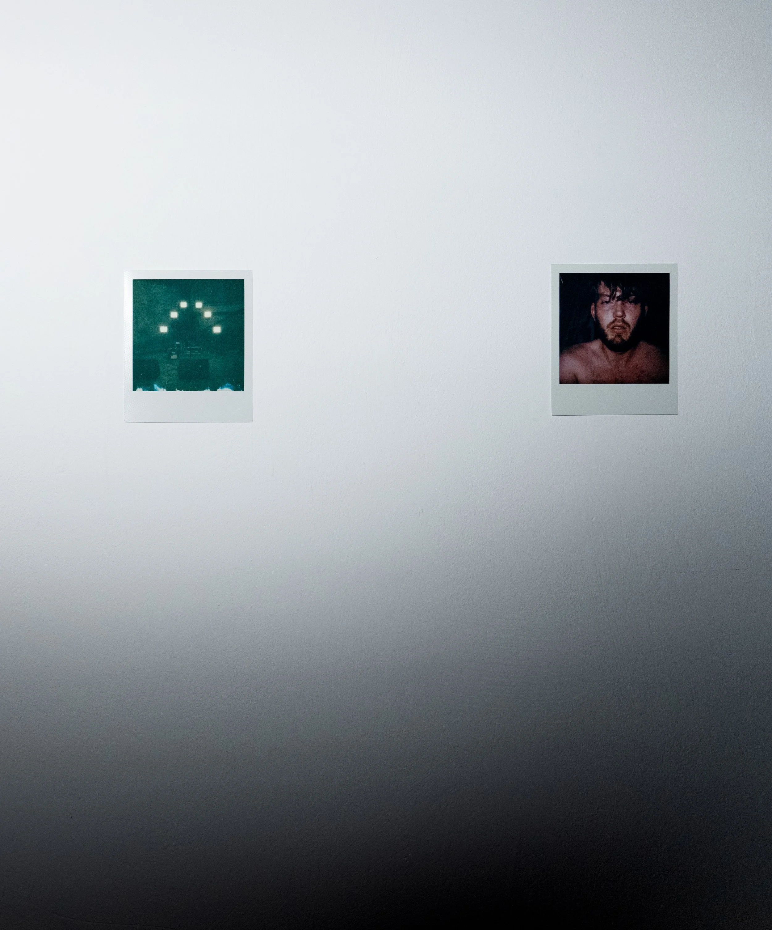 ARRANGEMENT WITH POLAROIDS 220251021 (6).jpg