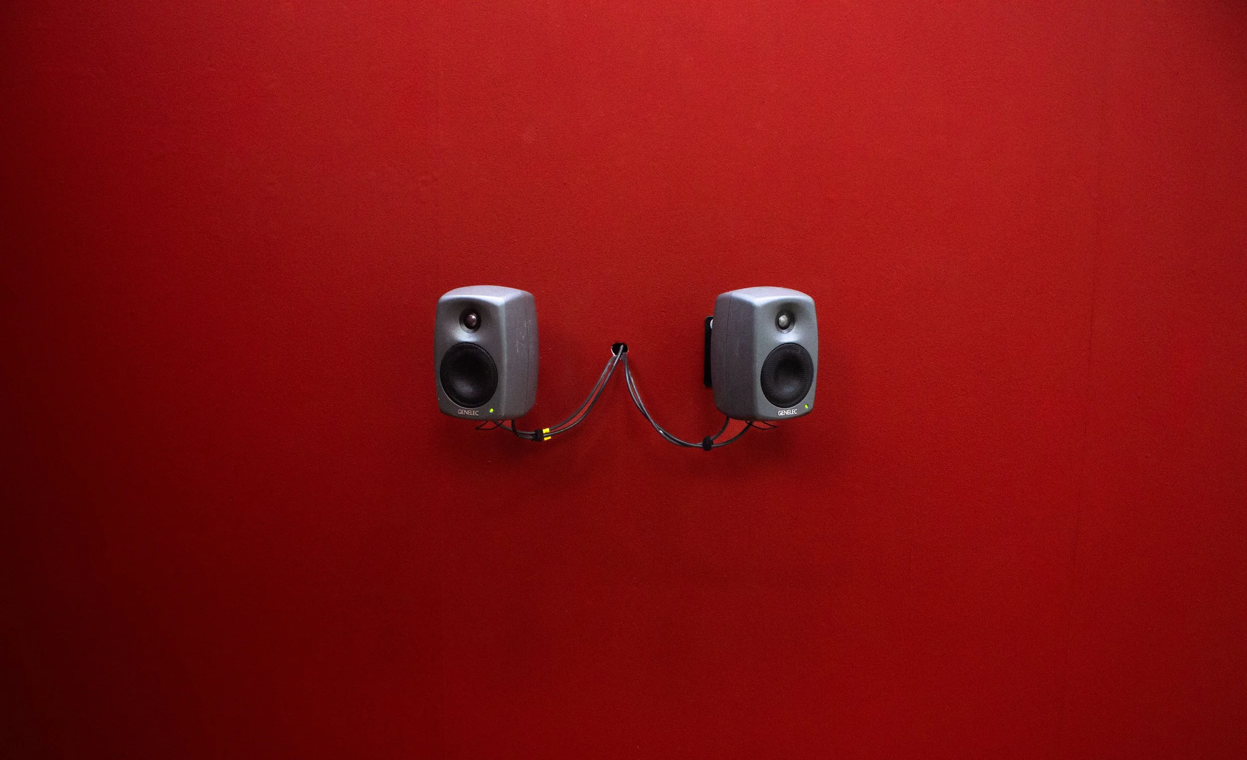 ALLY VAN TILLO’S VOICE - Video, 2 - Channel Audio.