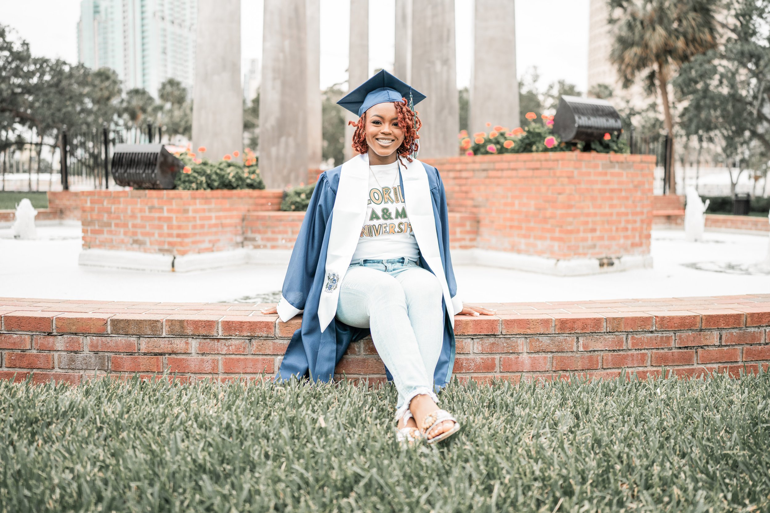 Graduation-Tampa-Photographer-USF-High School-55.jpg