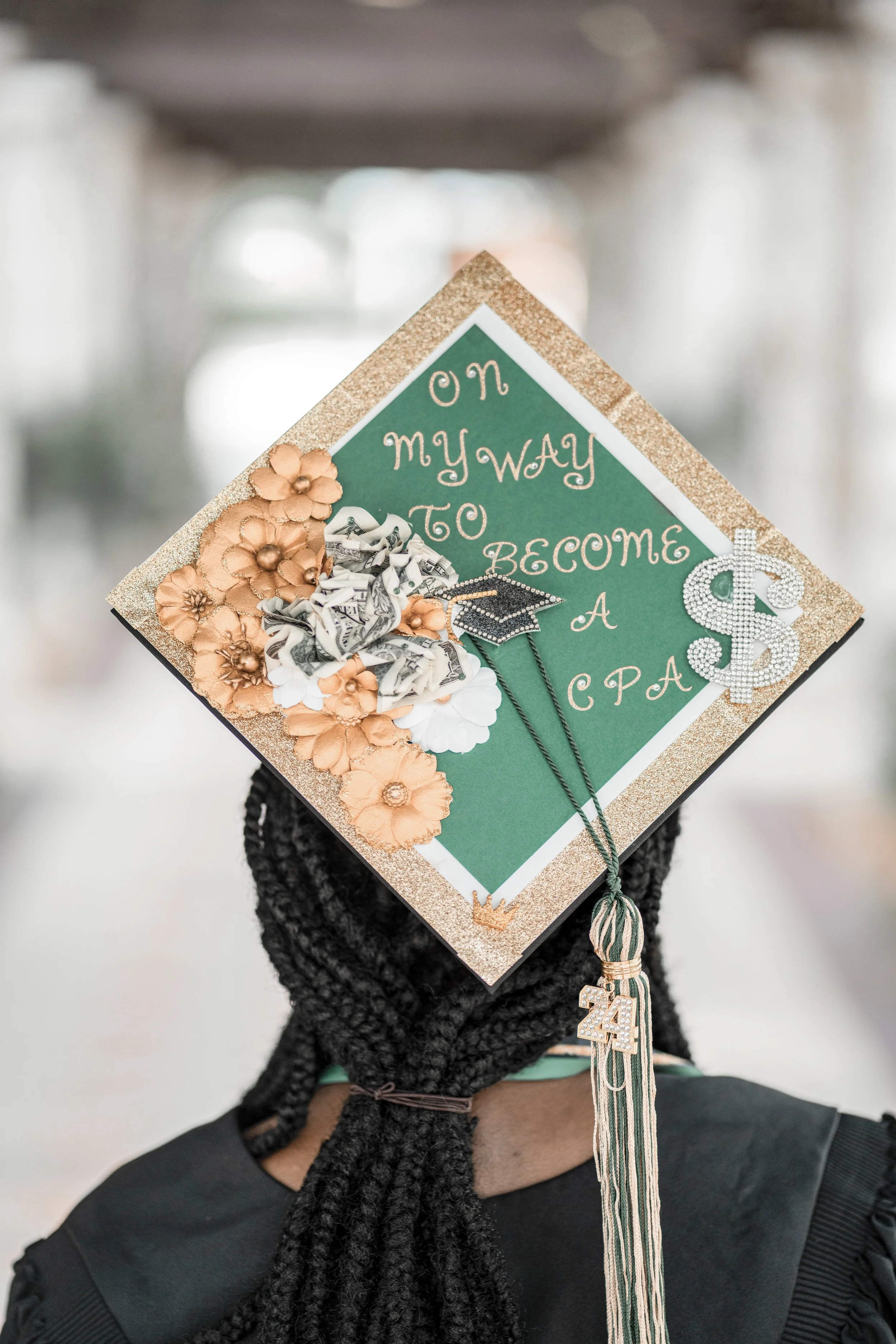 Graduation-Tampa-Photographer-USF-High School-49.jpg